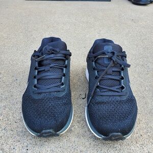 Nike Air Cushlon Sneakers, Size 7.5